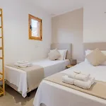 Apartment The Island View - Luxe And Relax By Domidai