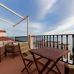 Apartment The Island View - Luxe And Relax By Domidai